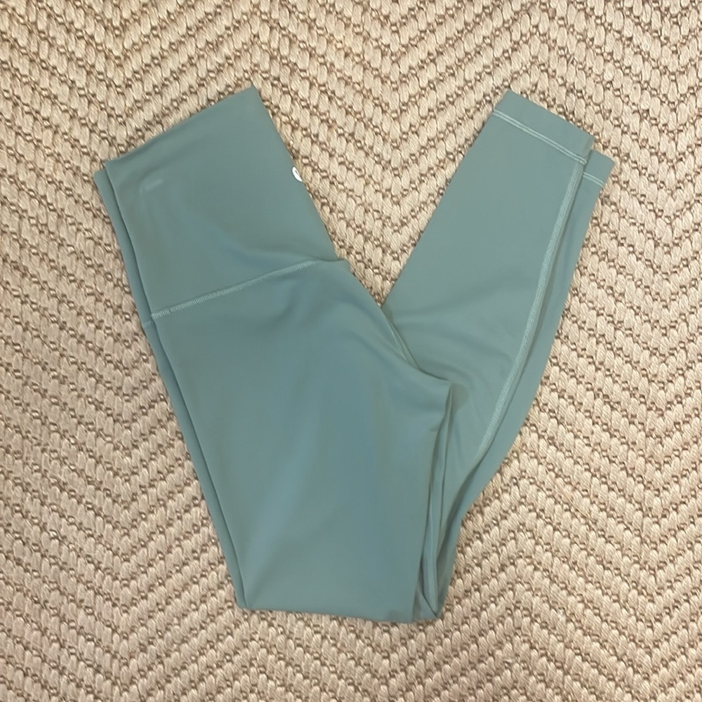 Lululemon - Classic Yoga Leggings High Rise - Green - Size 8